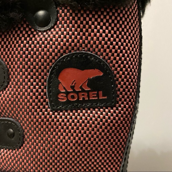 Sorel Boots - Picture 2 of 9